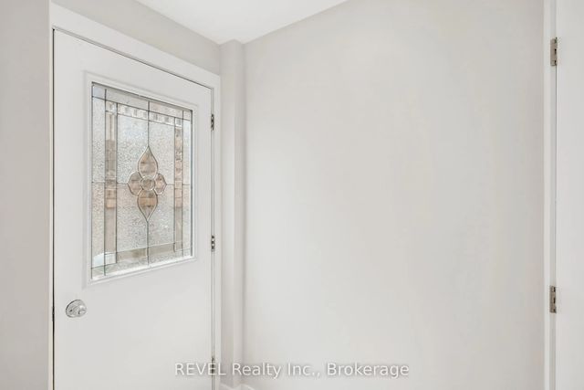 6166 Wildrose Crescent Lower, Niagara Falls