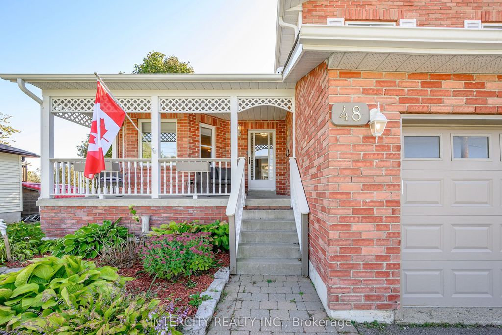 48 Champlain Boulevard, Kawartha Lakes