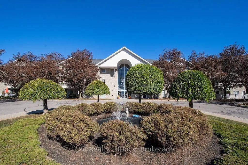 1099 Clonsilla Avenue 202 C, Peterborough