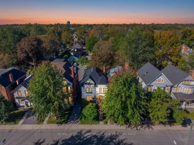 236 Frontenac Street, Kingston