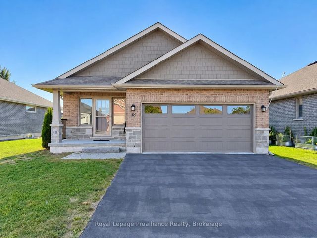 38 Mercedes Drive, Belleville