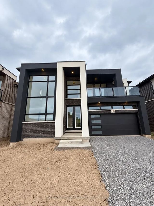 8783 Harlyn Common, Niagara Falls
