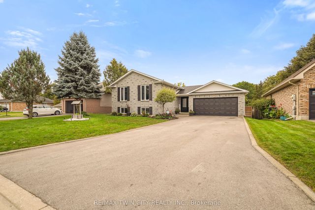 26 Macpherson Drive, Brant