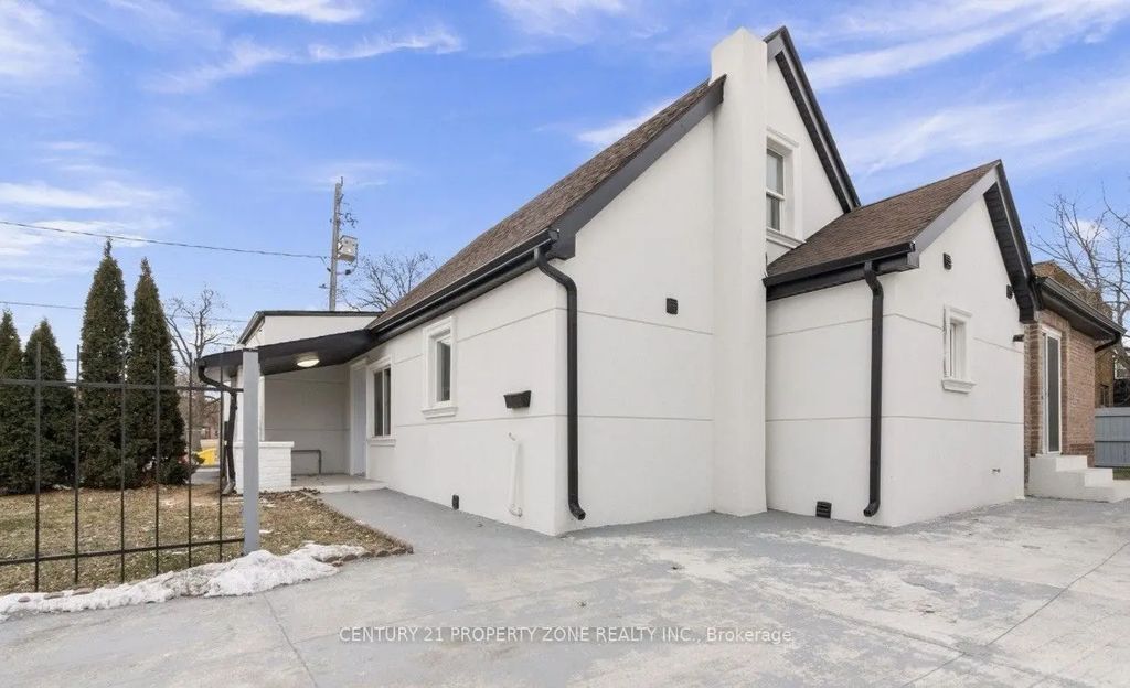 477 Melvin Avenue, Hamilton