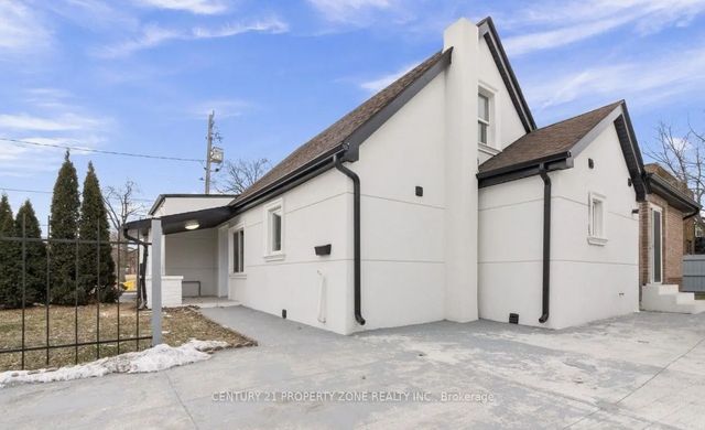 477 Melvin Avenue, Hamilton
