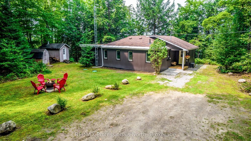 1813 Kashagawigamog Lake Road, Minden Hills