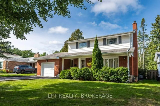 124 Campbell Crescent, Kingston