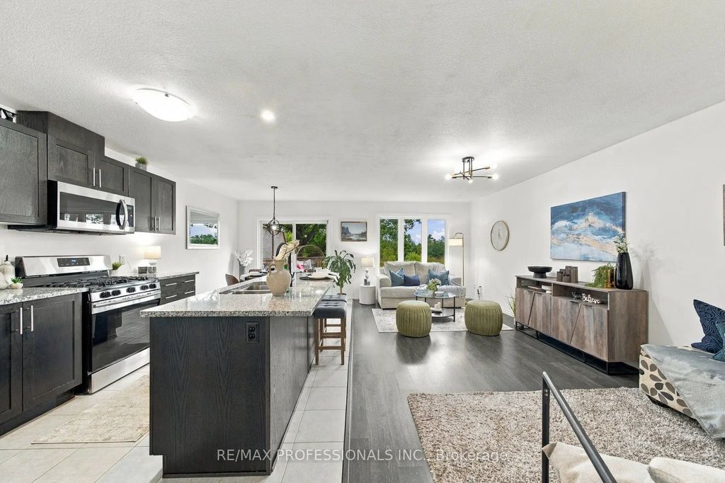 135 Hardcastle Drive 31, Cambridge