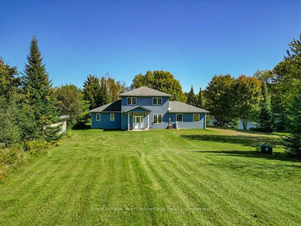 25 Cole Point Trail, McKellar
