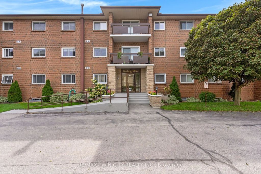 67 Breckenridge Drive 206, Kitchener