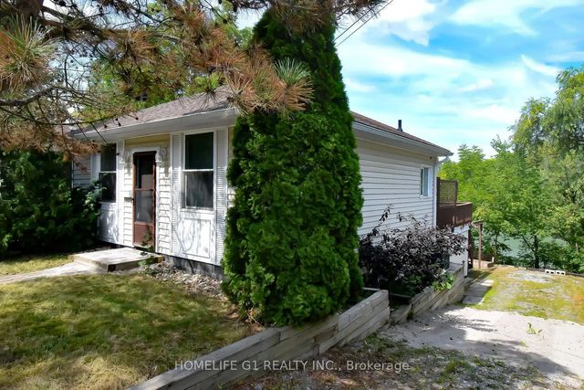 54 Riverside Drive W, Welland