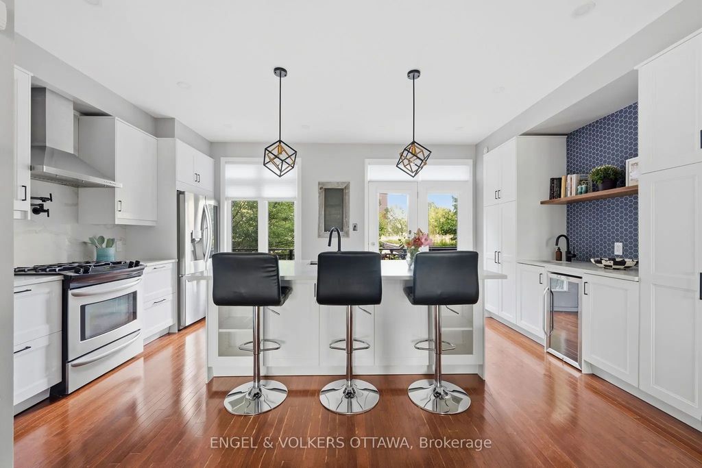 412 Berkley Avenue, Carlingwood - Westboro and Area