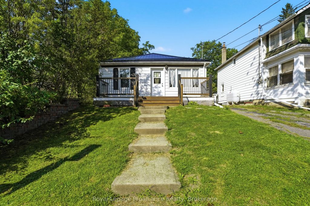 44 Geddes Street, Belleville