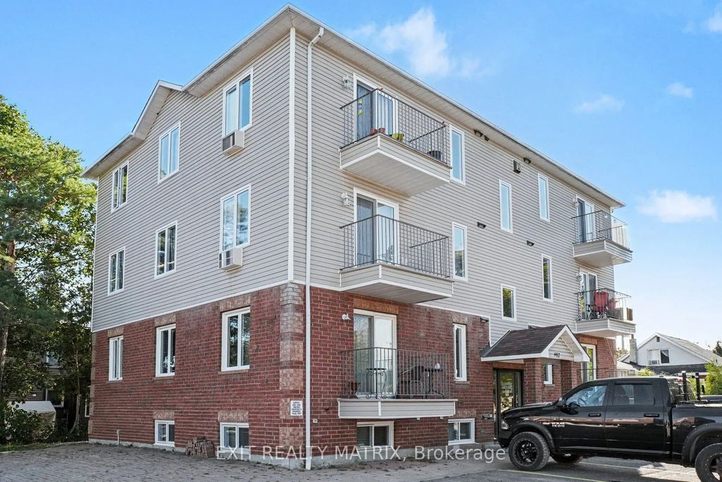 902 Notre Dame Street 100a, Russell