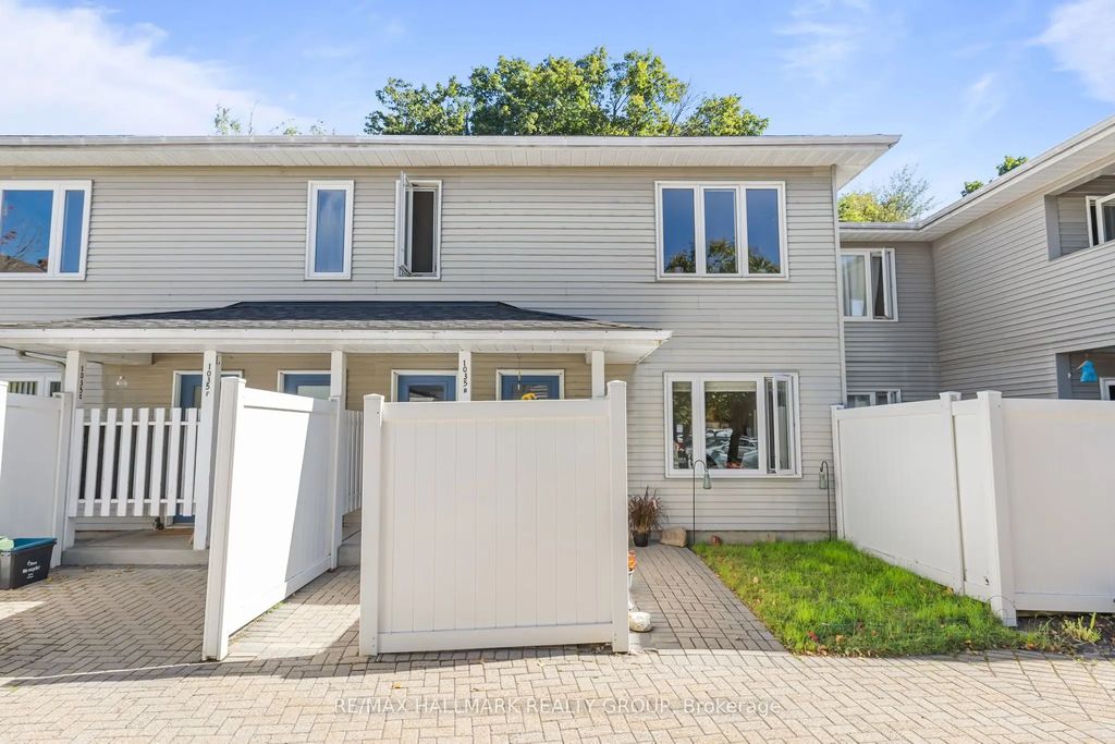 1035 Cummings Avenue G, Cyrville - Carson Grove - Pineview