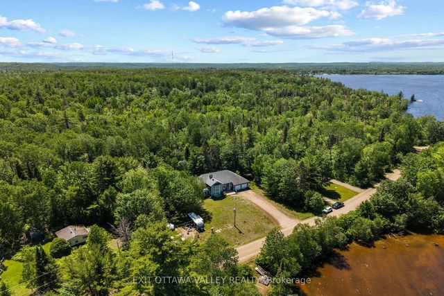 107 Harvey Creek Road, Head, Clara and Maria