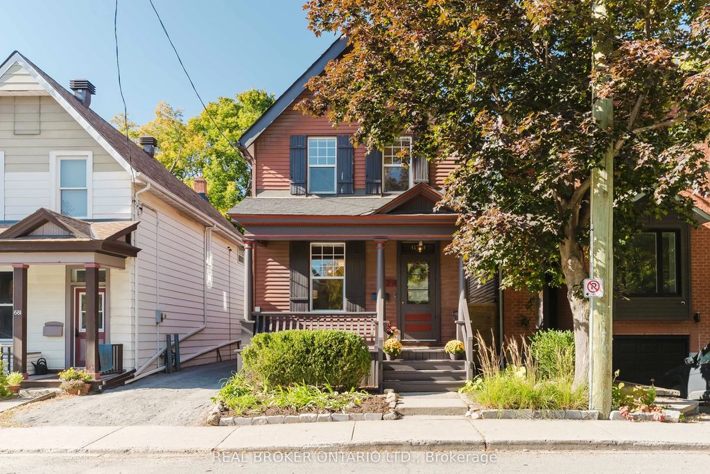 679 Cooper Street, Ottawa Centre