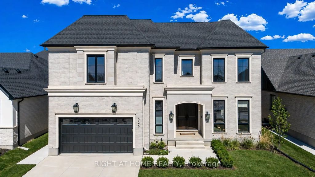 326 Manhattan Drive, London South