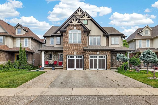 1180 Caen Avenue, Woodstock