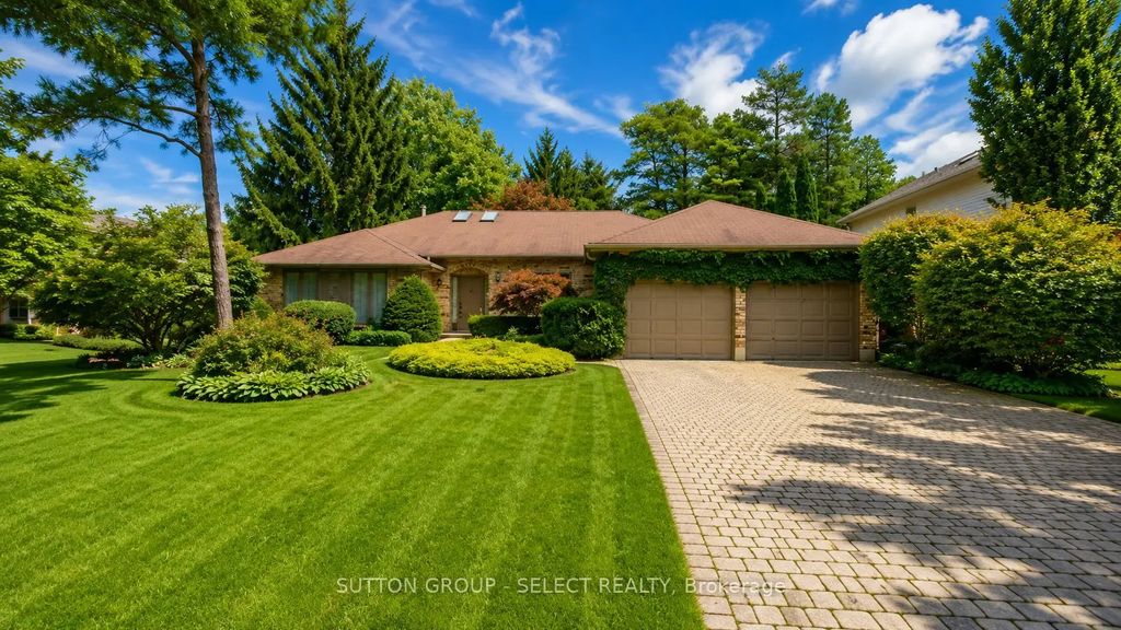 34 Pine Ridge Drive, London North