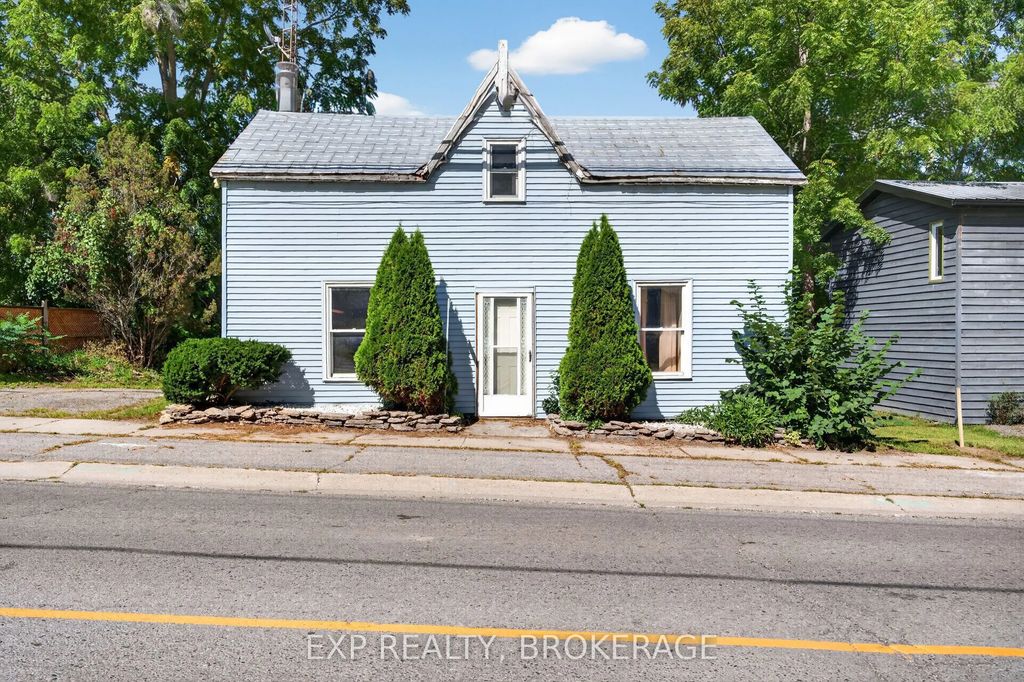 1654 County 10 Road, Prince Edward County