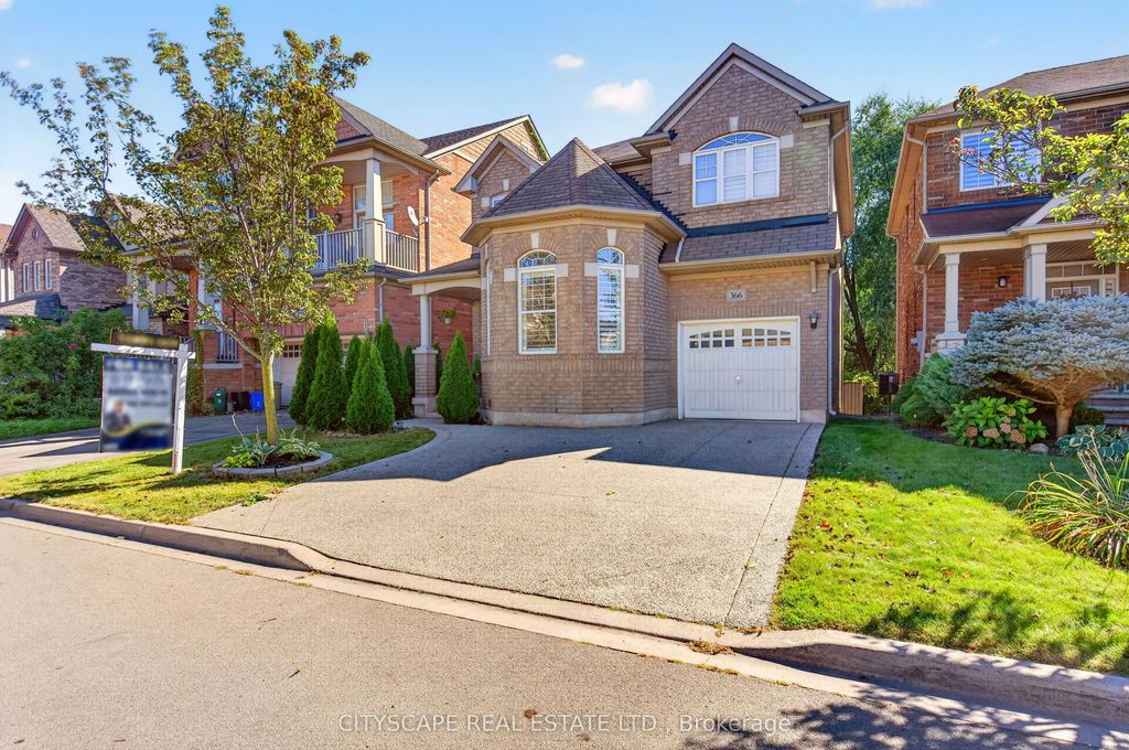 366 Montreal Circle, Hamilton