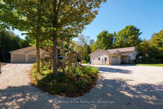 135 North Diagonal N/a, South Bruce Peninsula