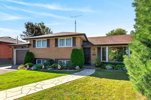 994 Barton Street, Hamilton