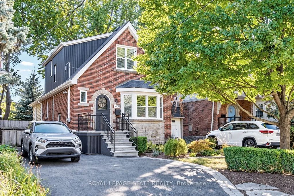 208 Cline Avenue N, Hamilton