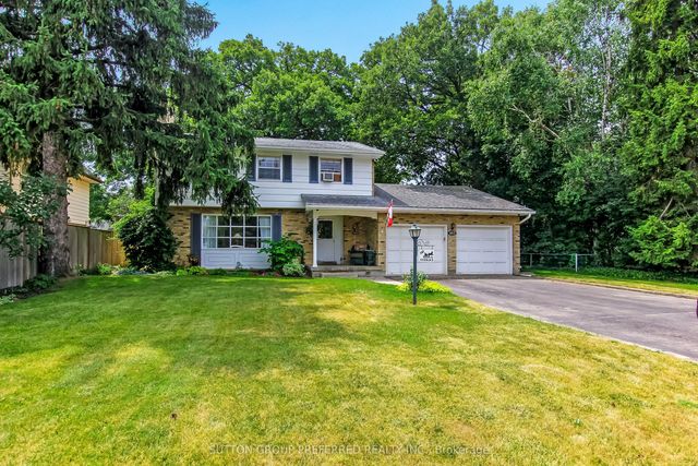 603 Commissioners Road E, London South