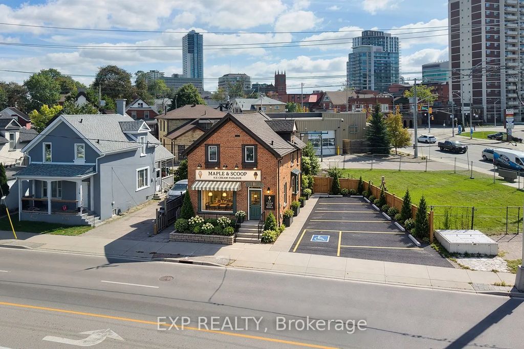 115 Victoria Street N, Kitchener