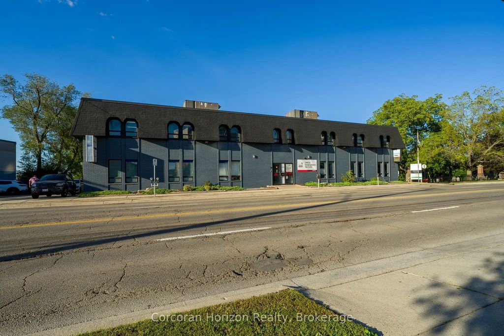 1955 King Street E 1, Hamilton