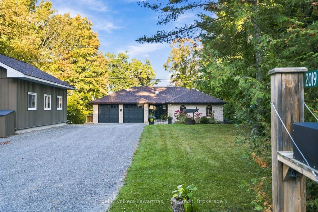 2019 White Lake Road W, Douro-Dummer