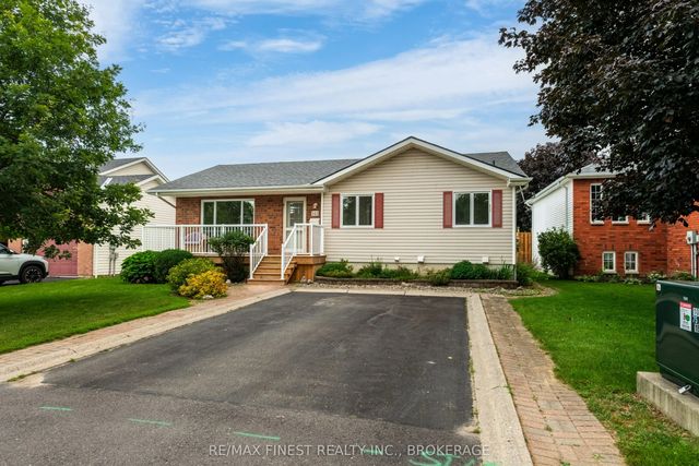 145 Elmwood Drive, Gananoque