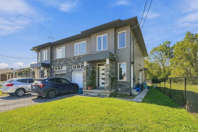 46 Pietz Avenue 4, Welland