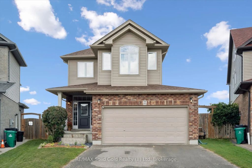 952 Eden Oak Court, Kitchener