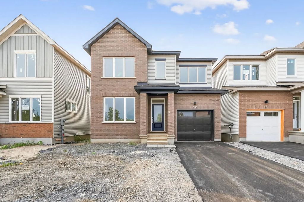 335 Les Emmerson Drive, Barrhaven