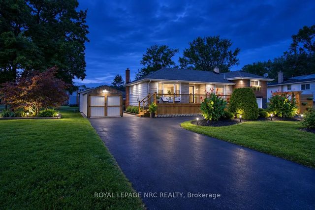 8031 Watson Street, Niagara Falls
