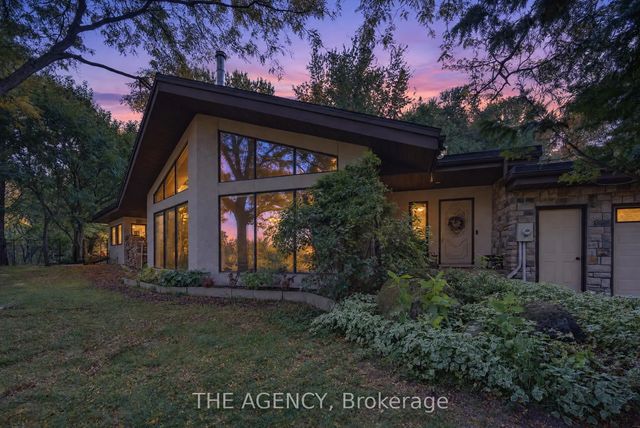 295 Brant Road, Brant
