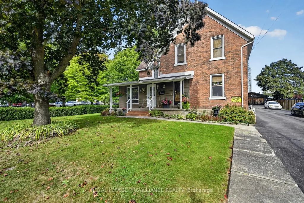 232 Park Street W, Prescott