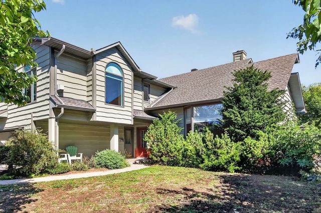 9 Foxrun Lane, Hunt Club - Windsor Park Village and Area