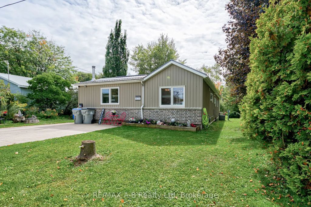 195 Cedar Road, Perth East