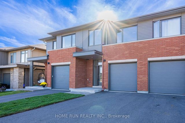 877 Moses Tennisco Street, Manor Park - Cardinal Glen and Area