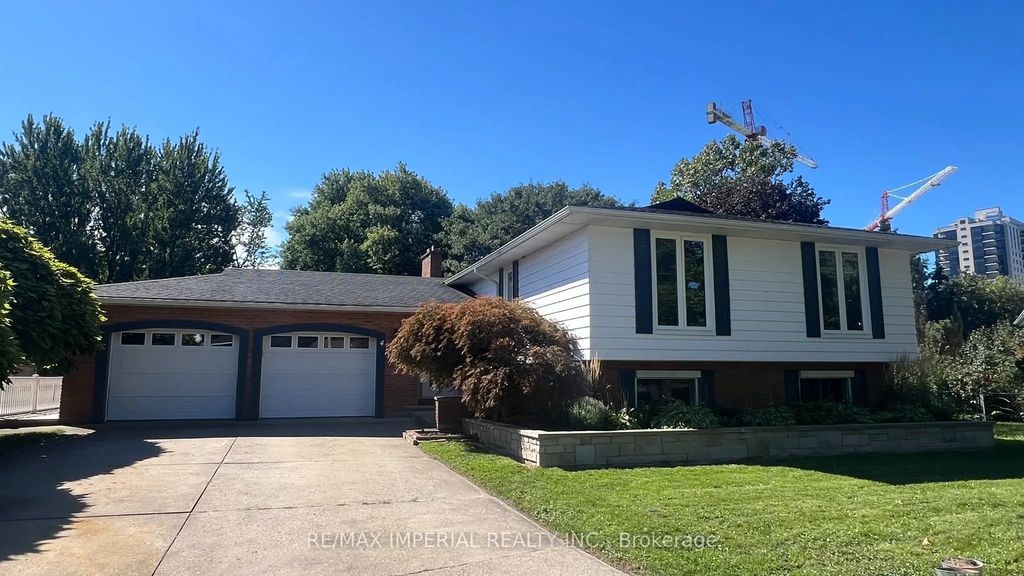 4 Pyramid Place, St. Catharines