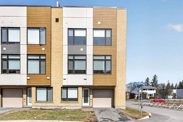 77 Cherry Blossom Private, Parkway Park - Queensway Terrace S and Area