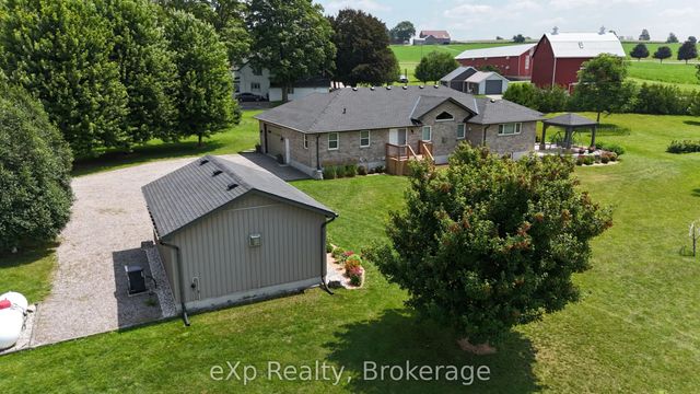 207 Edmund Street, West Grey