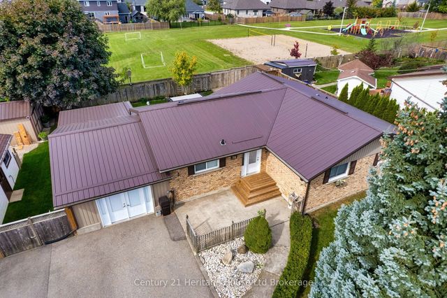 28 Peggy Avenue, South-West Oxford
