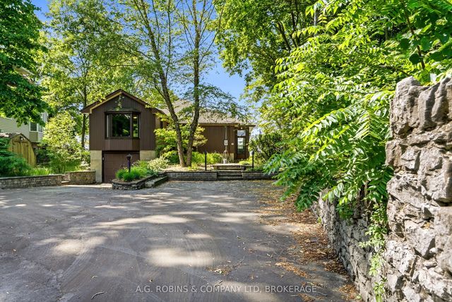10599 Lakeshore Road, Wainfleet