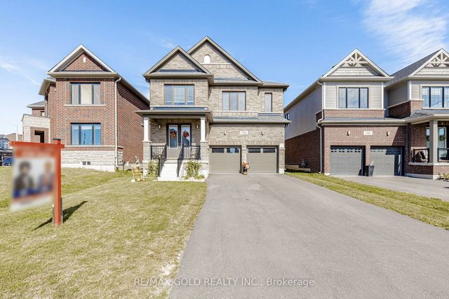 184 Leslie Davis Street, North Dumfries