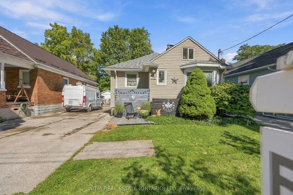 272 Kathleen Avenue, Sarnia
